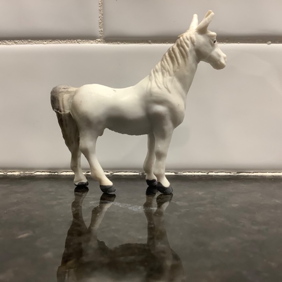 Mini Whinnies Set of 5 -Arabian, Palmetto, Pinto, Andalusian, Lipizzaner - Picture 3 of 16